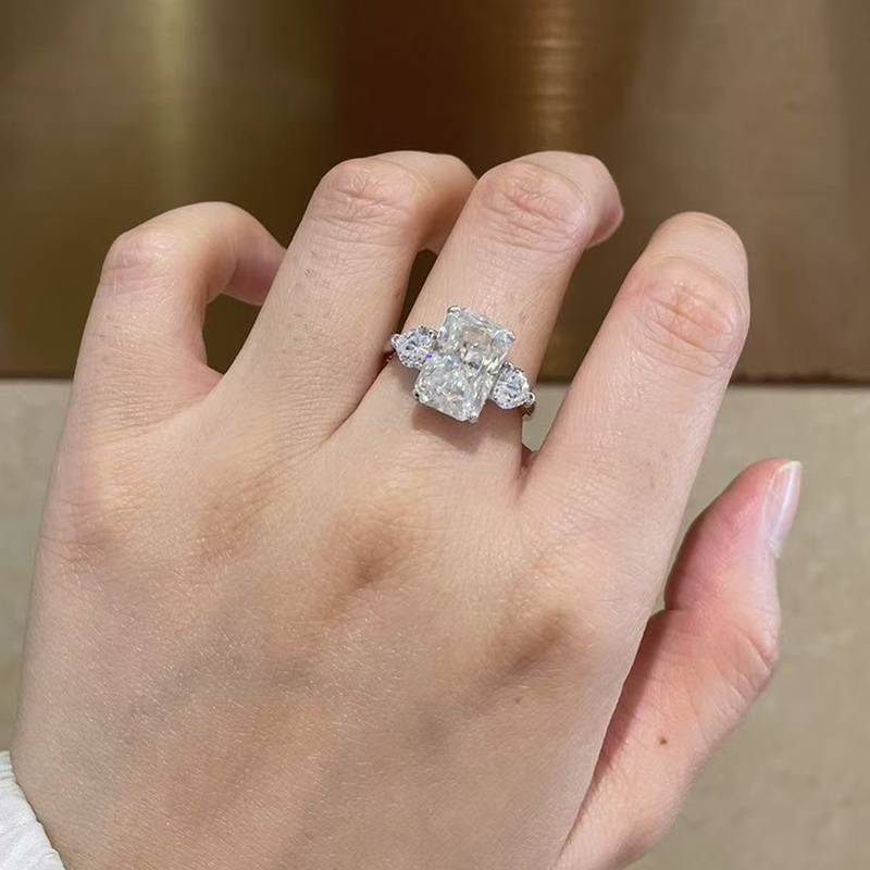 三石女戒S925银镀白金定制选款主石莫桑钻5.0ct/副石莫桑钻